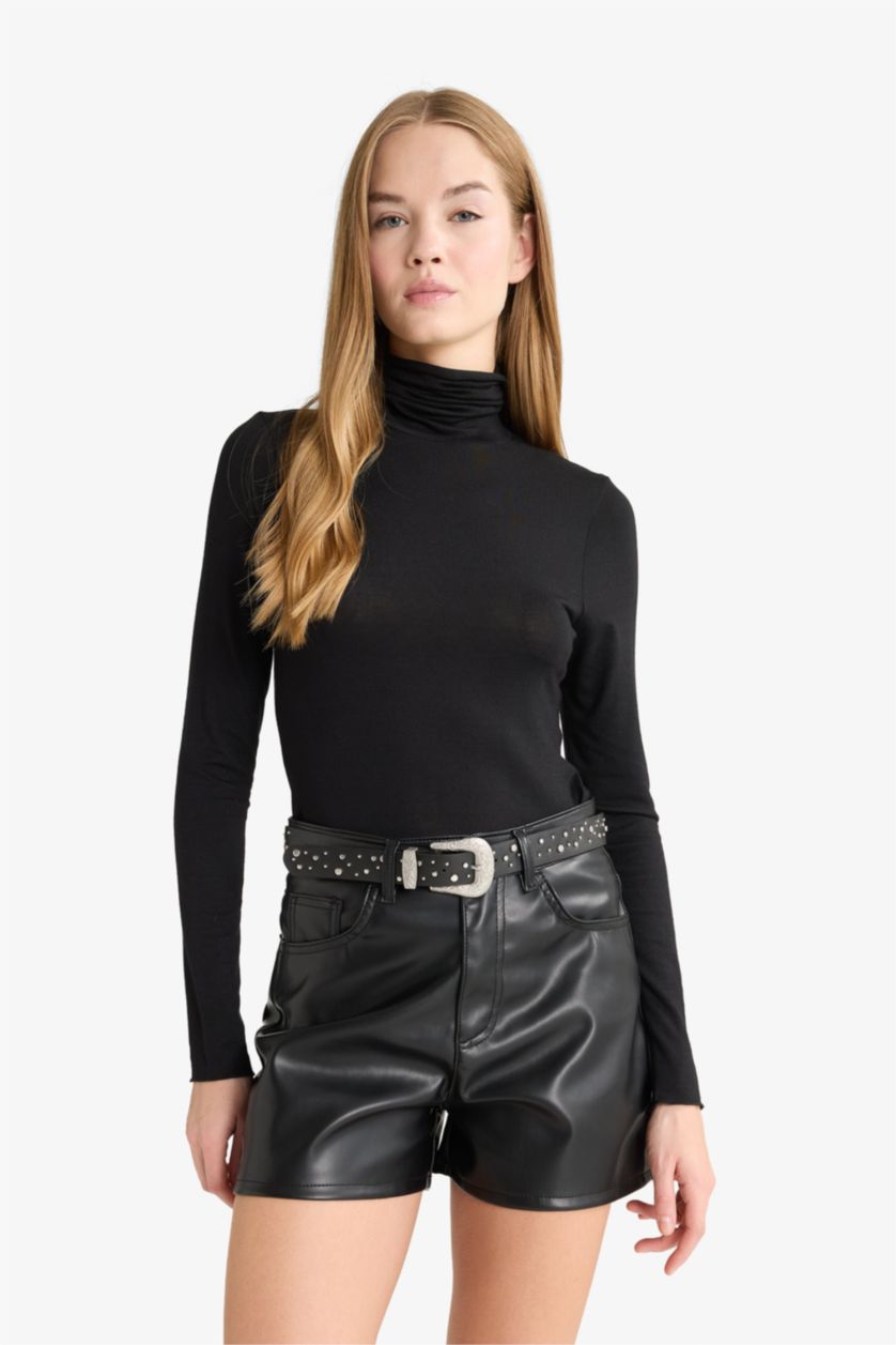 نساء أسود شورت قصير جلد صناعي بخصر عادي