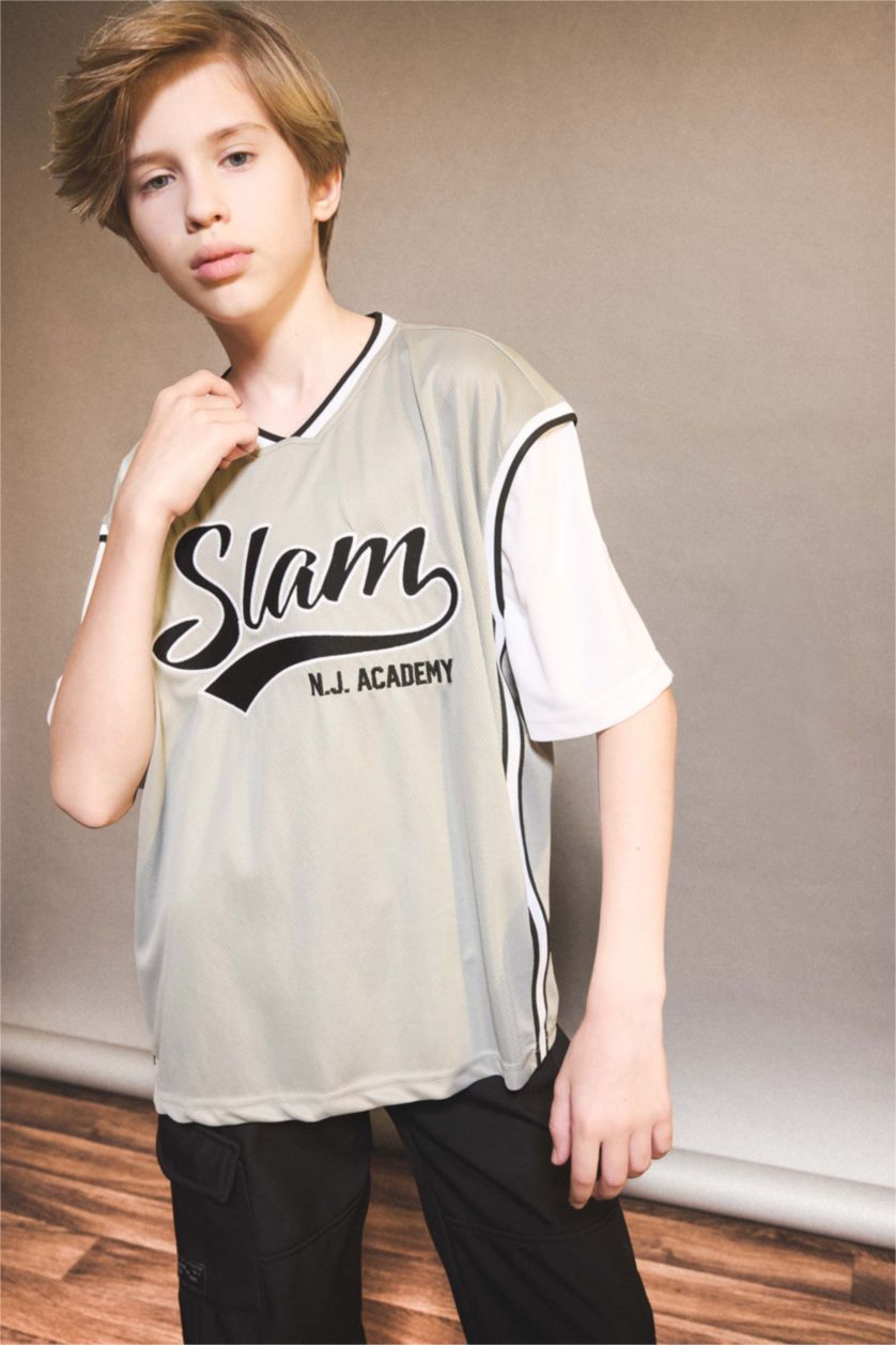 Erkek Çocuk - Genç Erkek Açık Gri Oversize Geniş Kalıp V Yaka Nakışlı Tül Kısa Kollu Tişört Erkek Çocuk