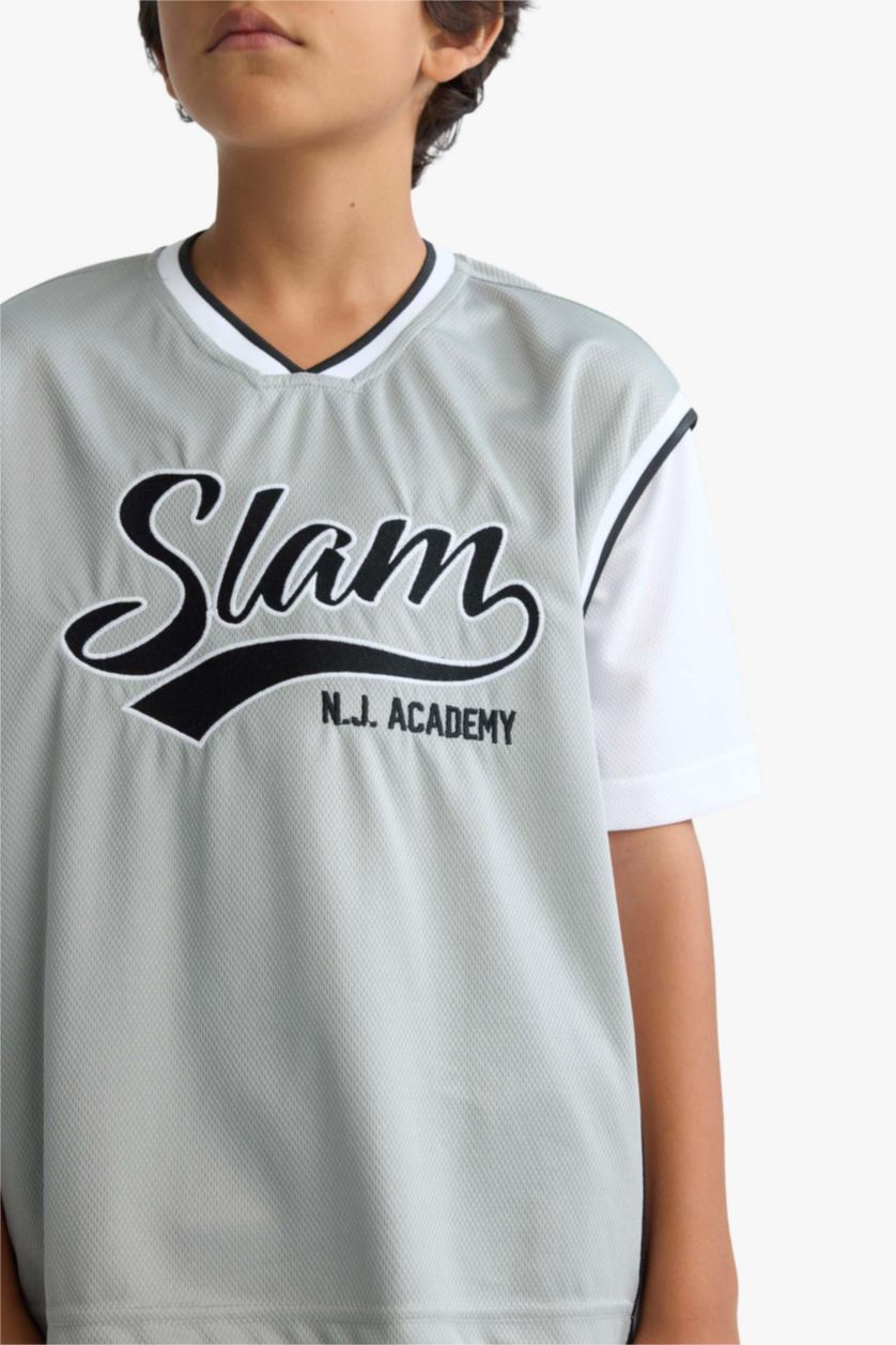 Erkek Çocuk - Genç Erkek Açık Gri Oversize Geniş Kalıp V Yaka Nakışlı Tül Kısa Kollu Tişört Erkek Çocuk