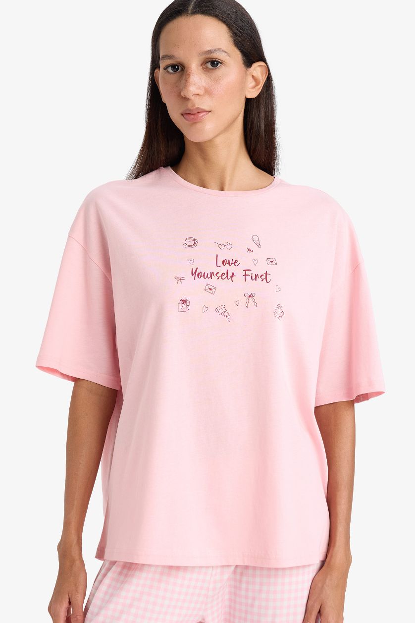 Woman Pink Regular Fit Crew Neck Short Sleeve Pajama Top