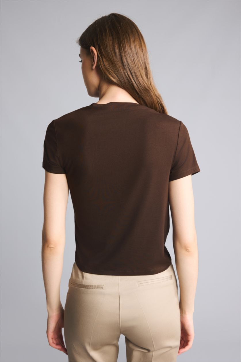 Әйелдерге Қоңыр Slim Fit футболка