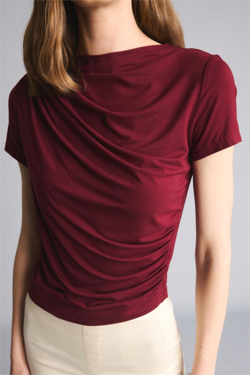 Әйелдерге Бордо Slim Fit футболка