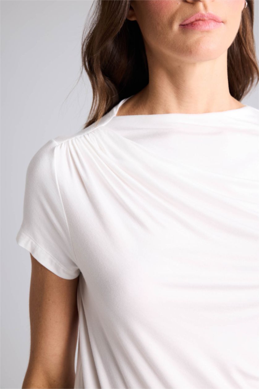 FEMME Écru T-shirt slim à col bateau et manches courtes