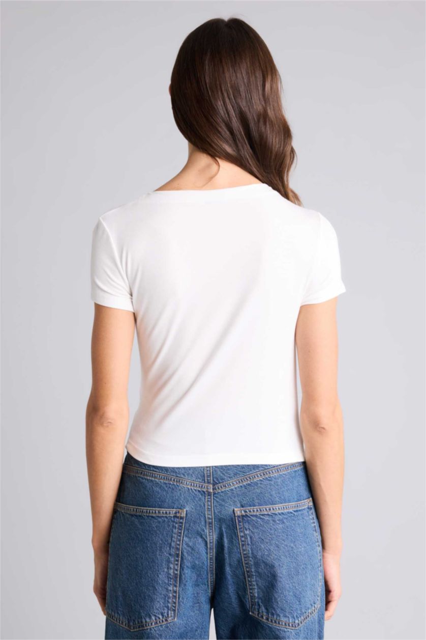 FEMME Écru T-shirt slim à col bateau et manches courtes