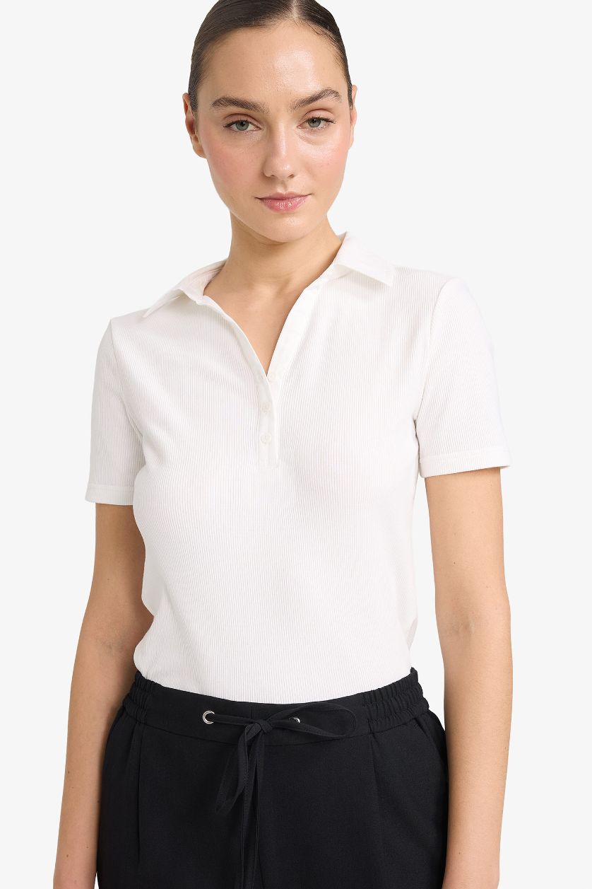 Woman Ecru Slim Fit Ribbed Short Sleeve Polo T-Shirt