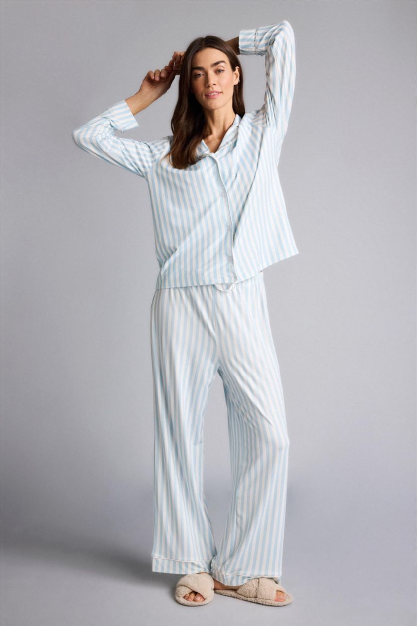 Kadın Açık Mavi Regular Fıt Pijama Yaka Uzun Kollu Softshell Üst