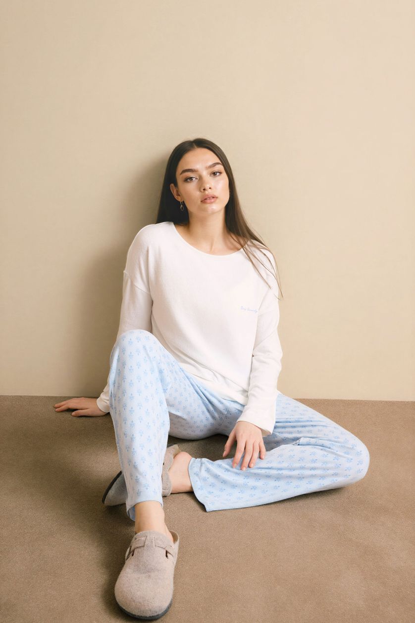 نساء أزرق فاتح سيت قصة عادية ردن طويل - قطعتين