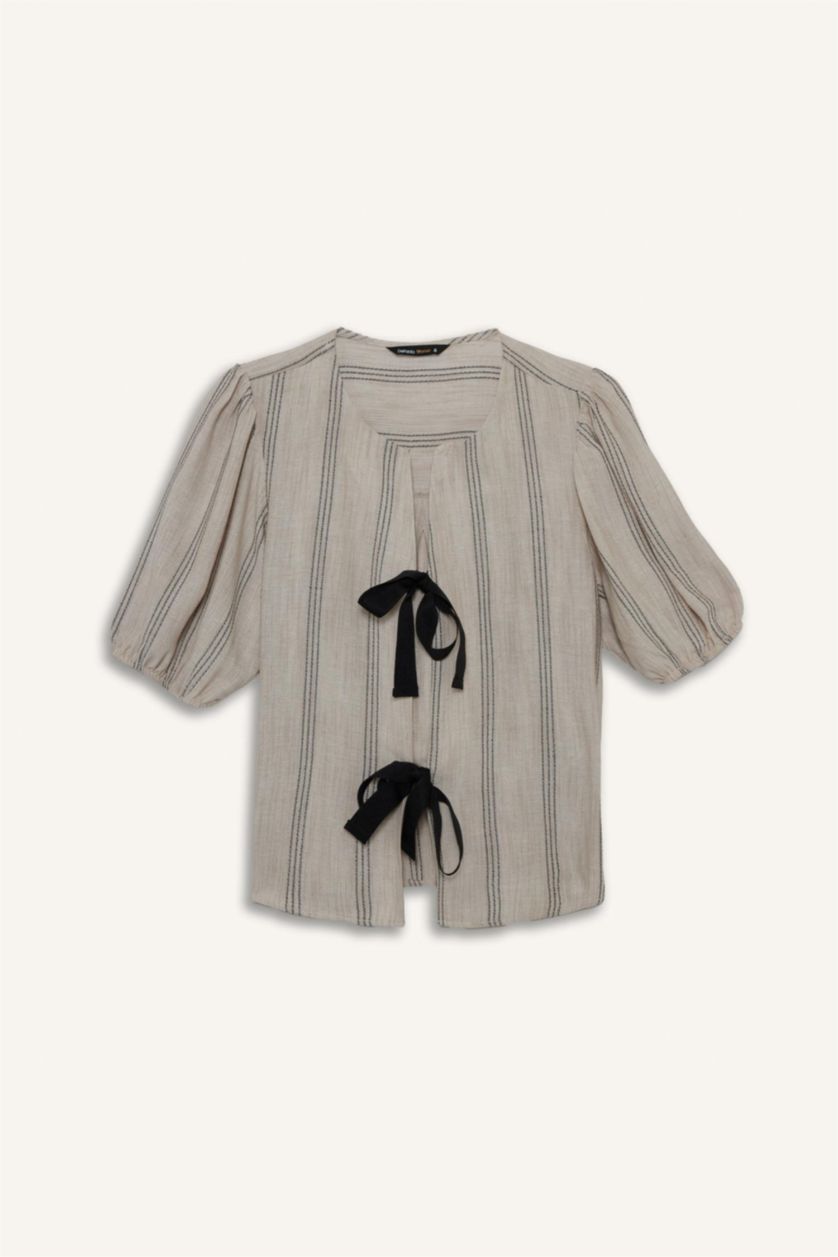 Kadın Bej Regular Fit Bisiklet Yaka Keten Karışımlı Önden Bağlamalı Kısa Kollu Bluz