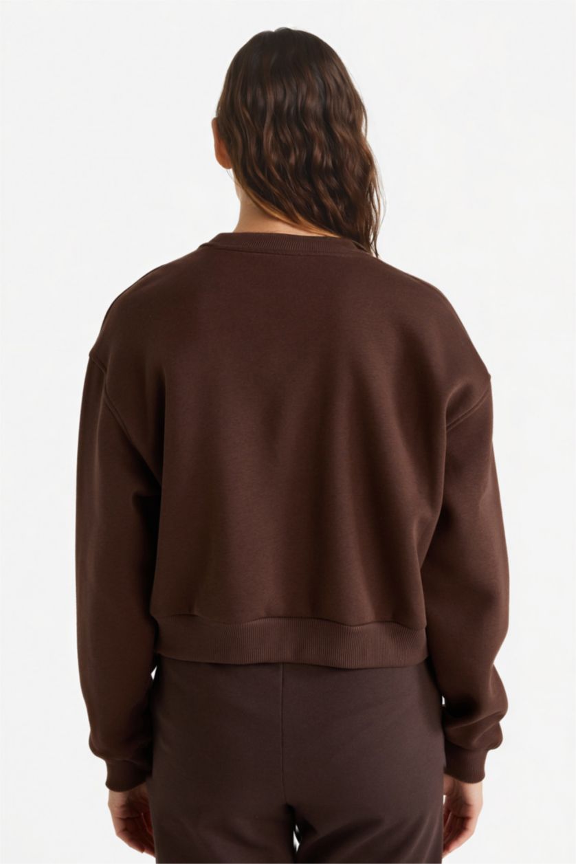 Kadın Kahve Boxy Fit Bisiklet Yaka İşlemeli Sweatshirt