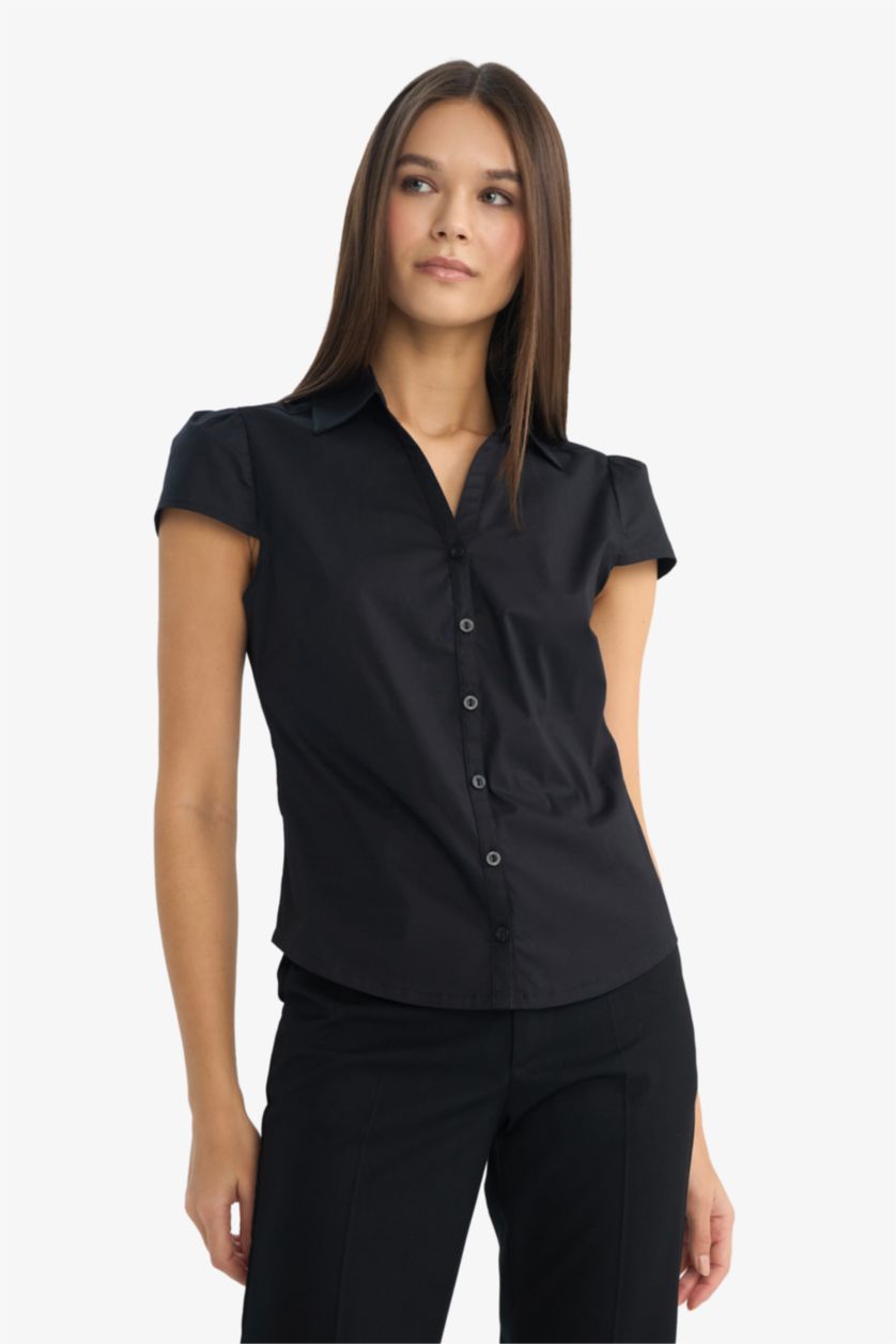 Woman Black Slim Fit Short Sleeve Shirt