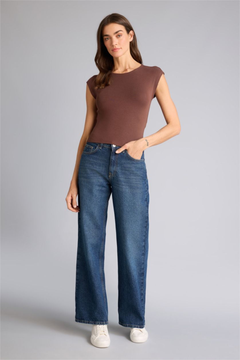 Женщины Коричневый Базовая однотонная футболка Slim Fit из модала с круглым вырезом и коротким рукавом