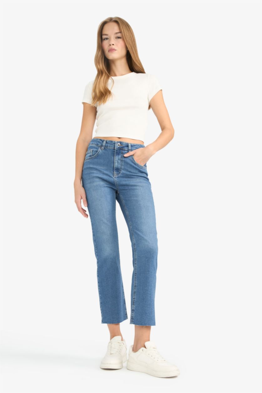 WOMAN Blue Crop Flare Fit Low Waist Ankle Length Washed Jeans