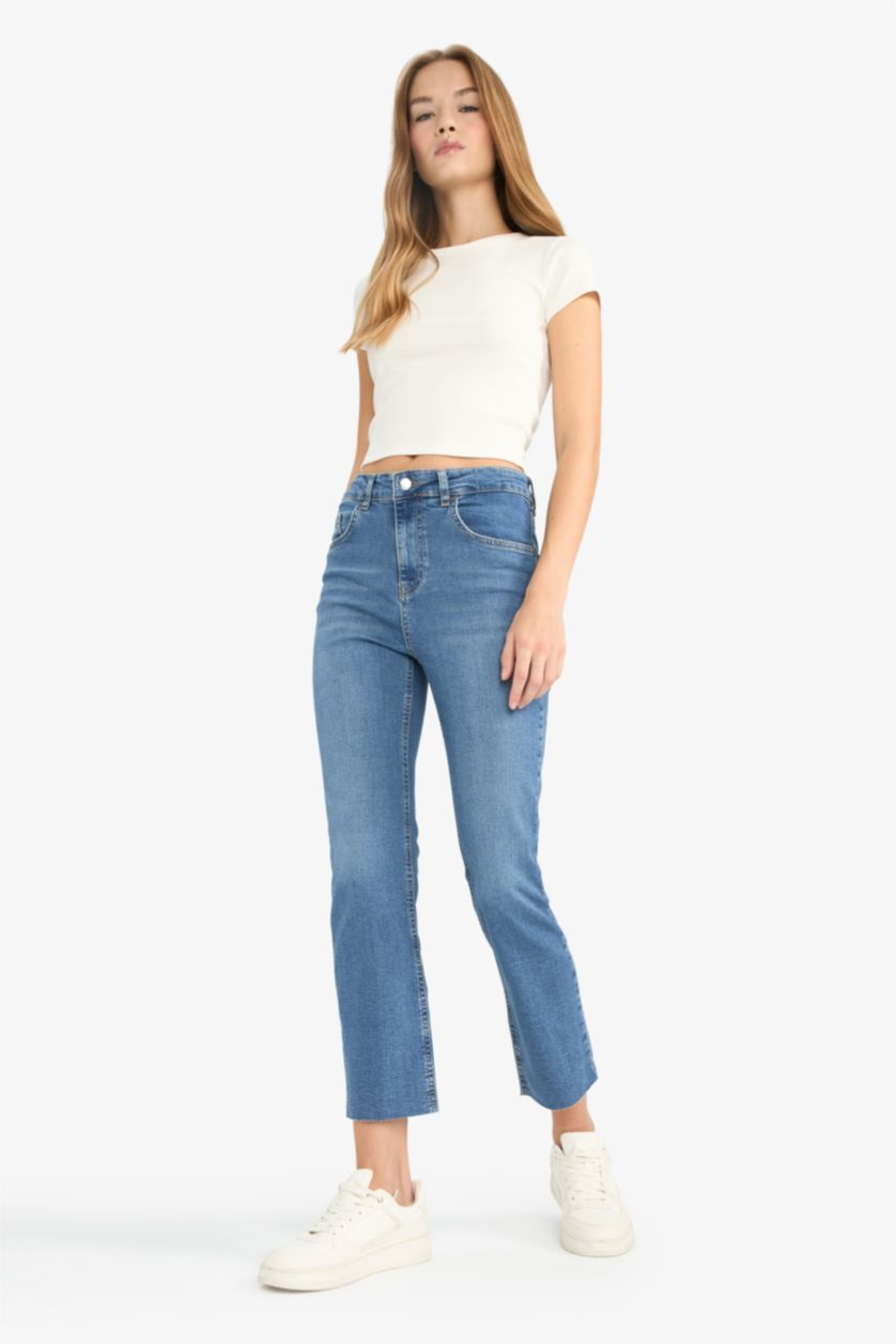 WOMAN Blue Crop Flare Fit Low Waist Ankle Length Washed Jeans