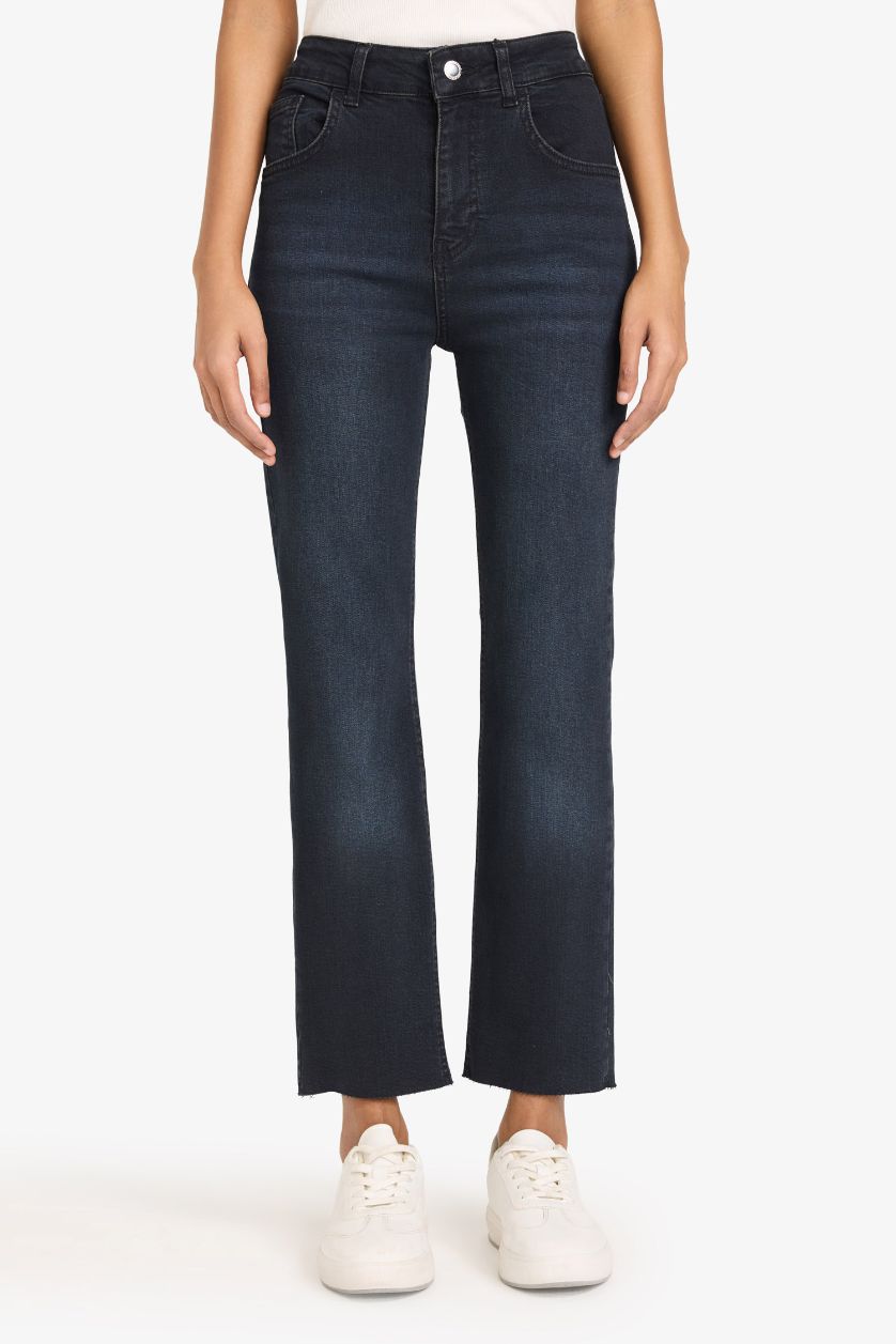 WOMAN Black Crop Flare Fit Low Waist Ankle Length Jeans