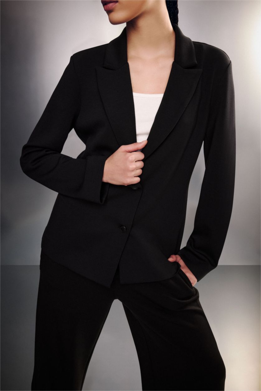 Kadın Siyah Standart Fit Blazer Ceket