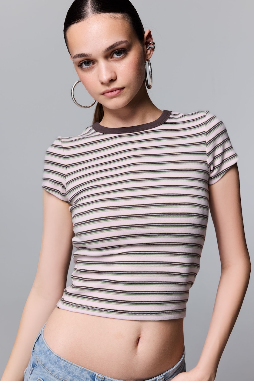 Woman Light Pink Slim Fit Crew Neck Ribana Short Sleeve T-Shirt