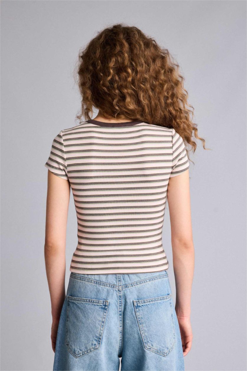 Kadın Açık Pembe Fıtted Bisiklet Yaka Ribana Kısa Kollu Tişört