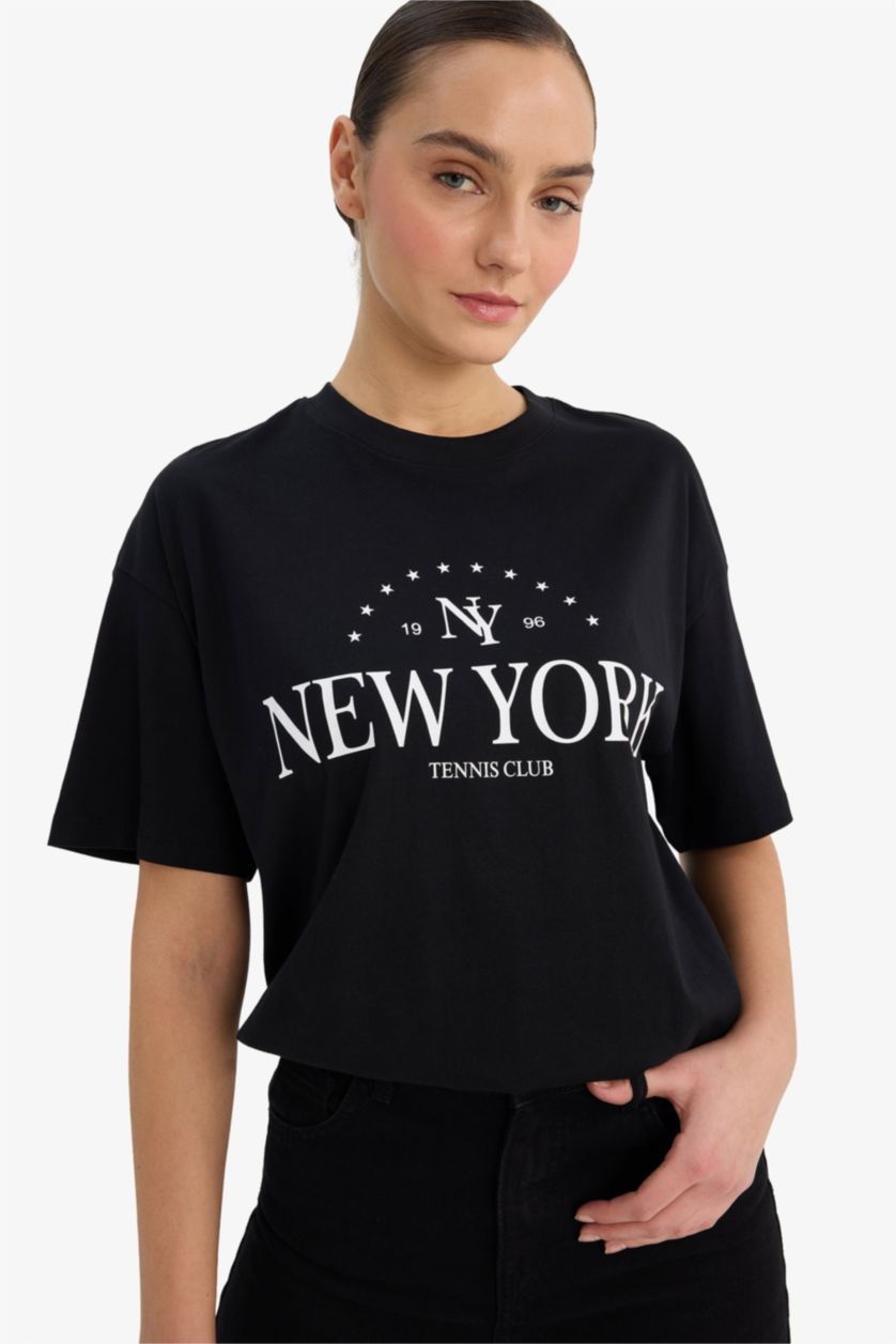 Woman Black Oversize Fit Printed Crew Neck Short Sleeve Shirt