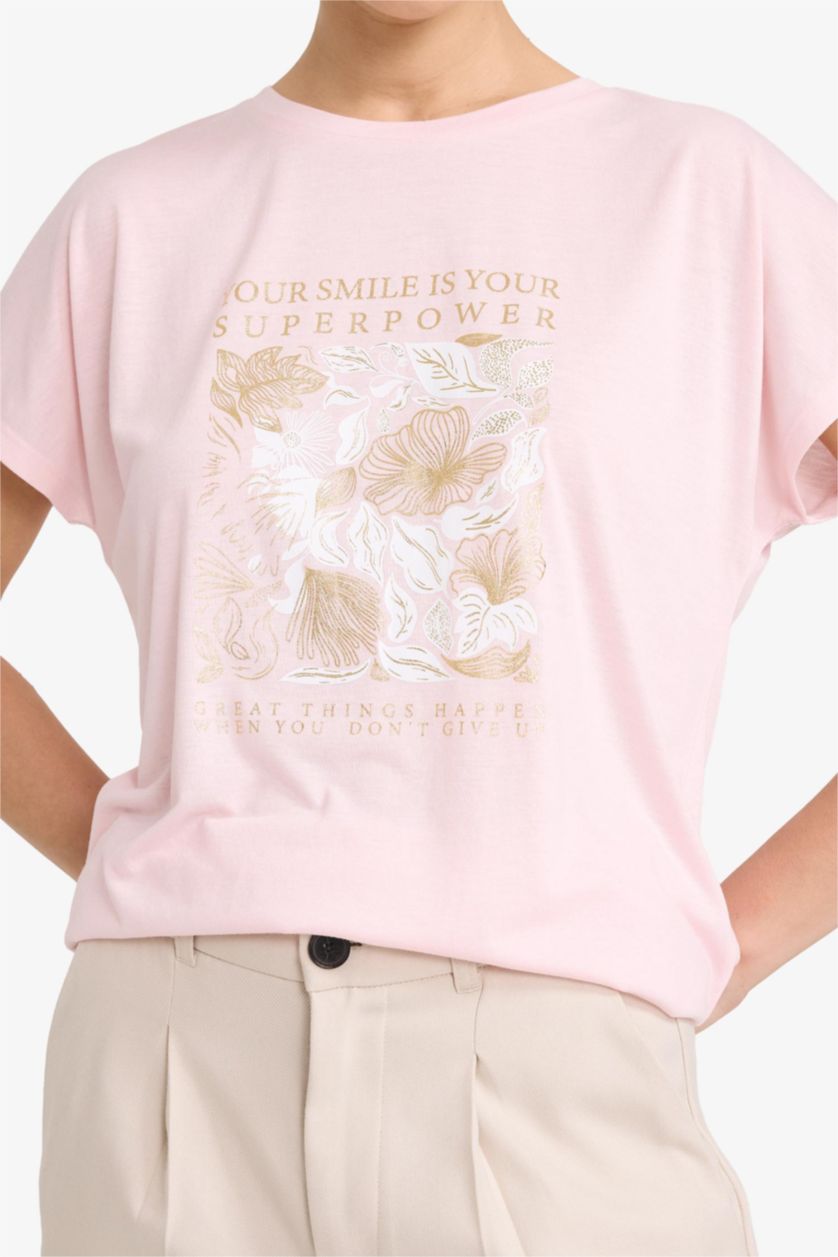 Woman Light Pink Regular Fit Crew Neck Floral Short Sleeve T-Shirt
