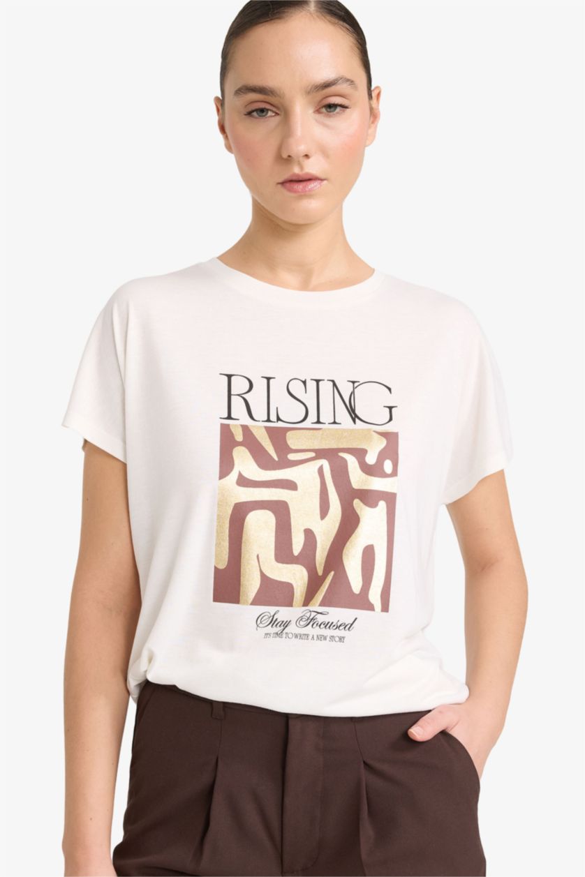 Woman Ecru À Fit Printed Crew Neck Short Sleeve T-shirt