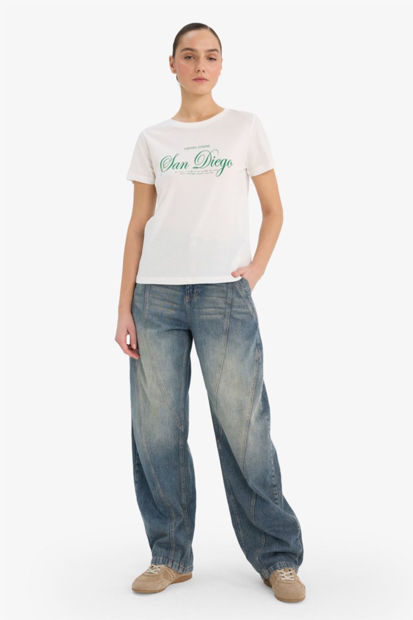 Woman Ecru Regular Fit Slogan Print Crew Neck Short Sleeve Shirt