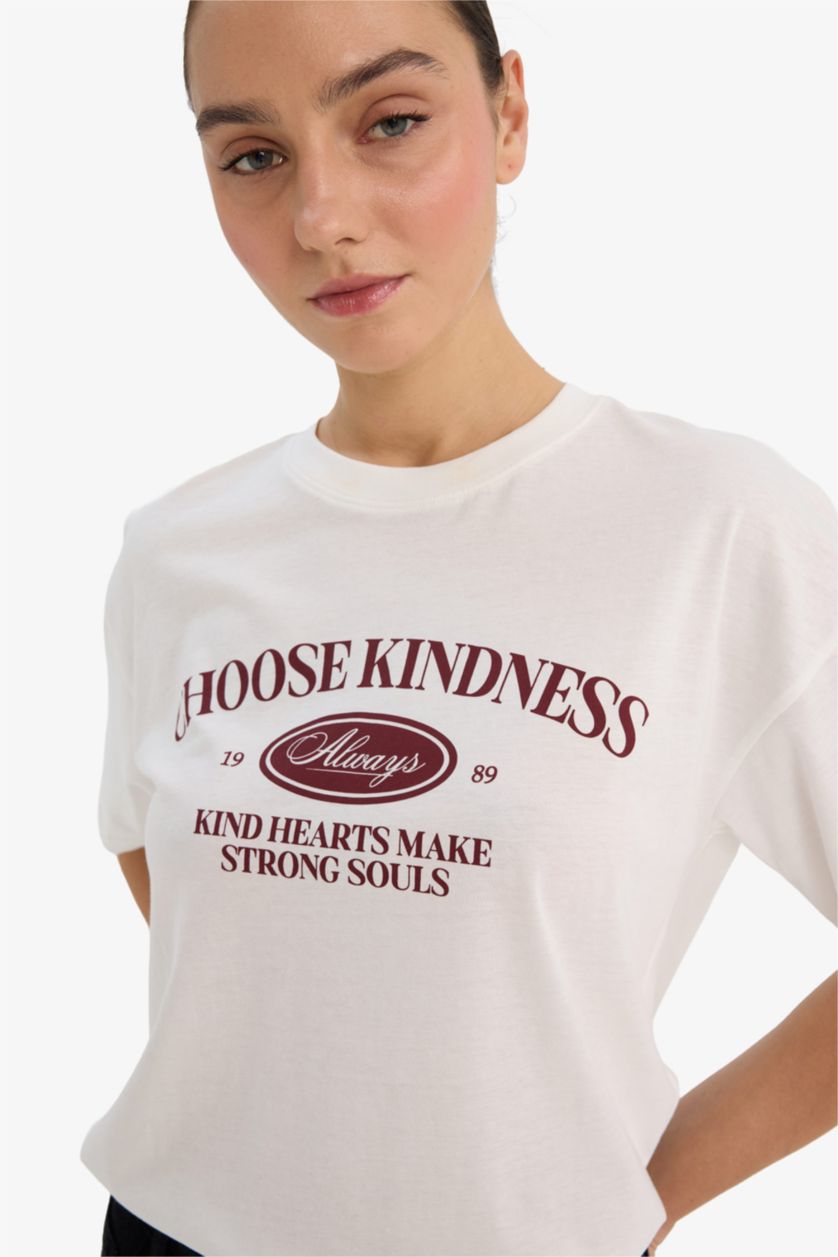 Woman Ecru Oversize Fit Printed Crew Neck Short Sleeve T-shirt