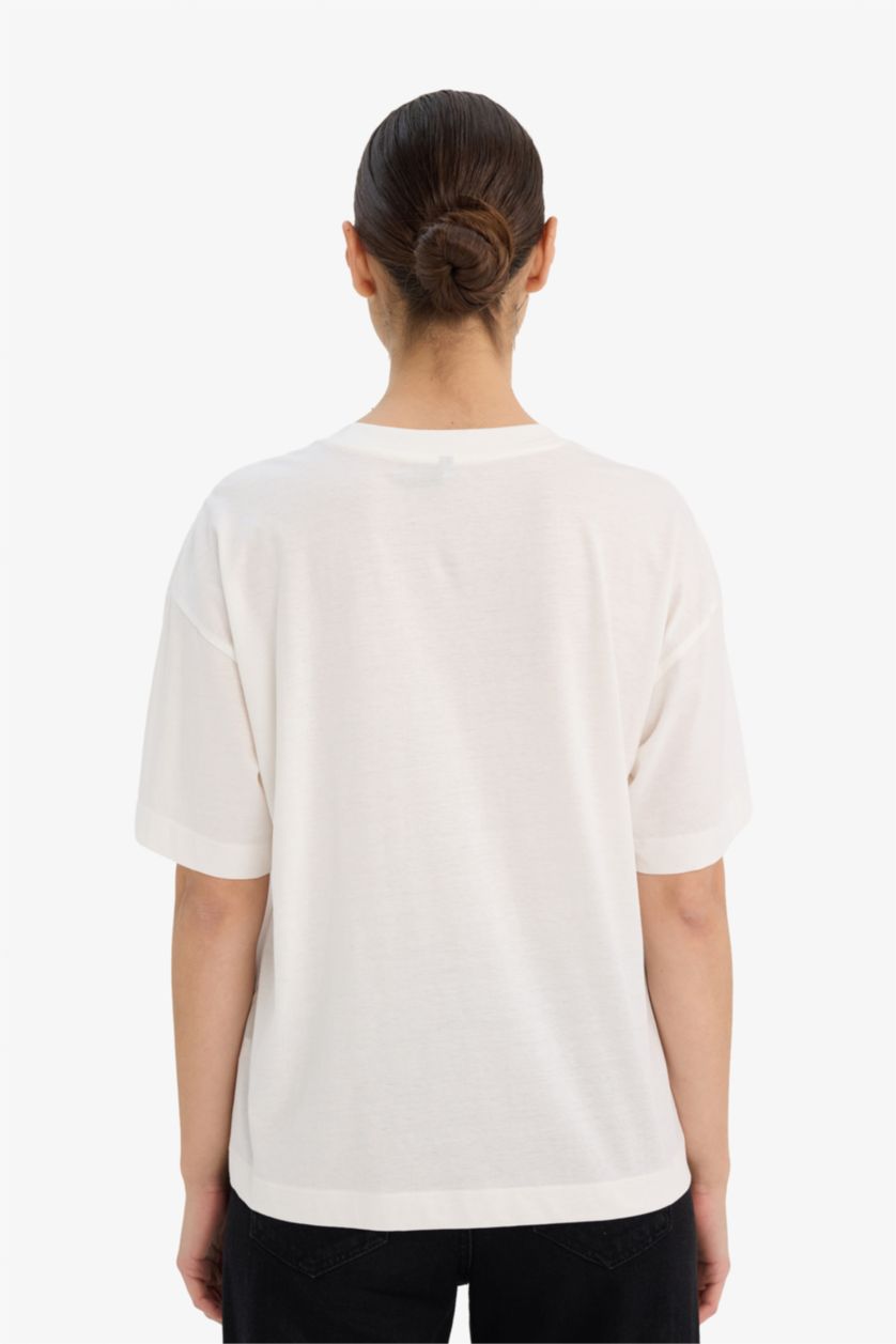 Woman Ecru Oversize Fit Printed Crew Neck Short Sleeve T-shirt