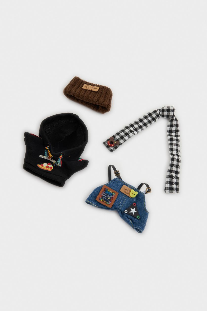 Kadın Karma Kadın Bebek Detaylı Giydirilebilir Charm Anahtarlık Kostümü