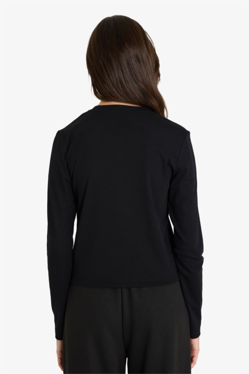 Woman Black Slim Fit Button Neck Ribana Cardigan