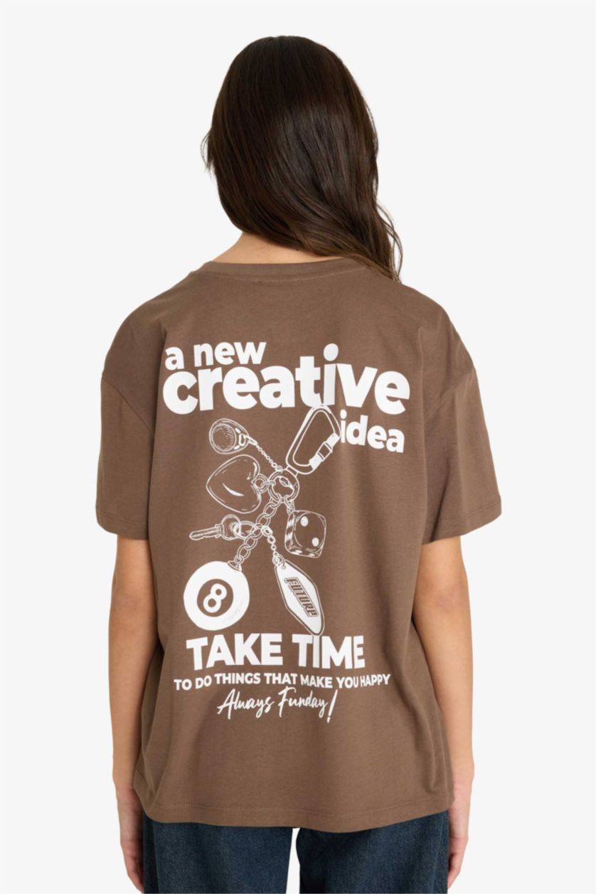 Woman Brown Oversize Fit Printed Crew Neck Short Sleeve T-shirt