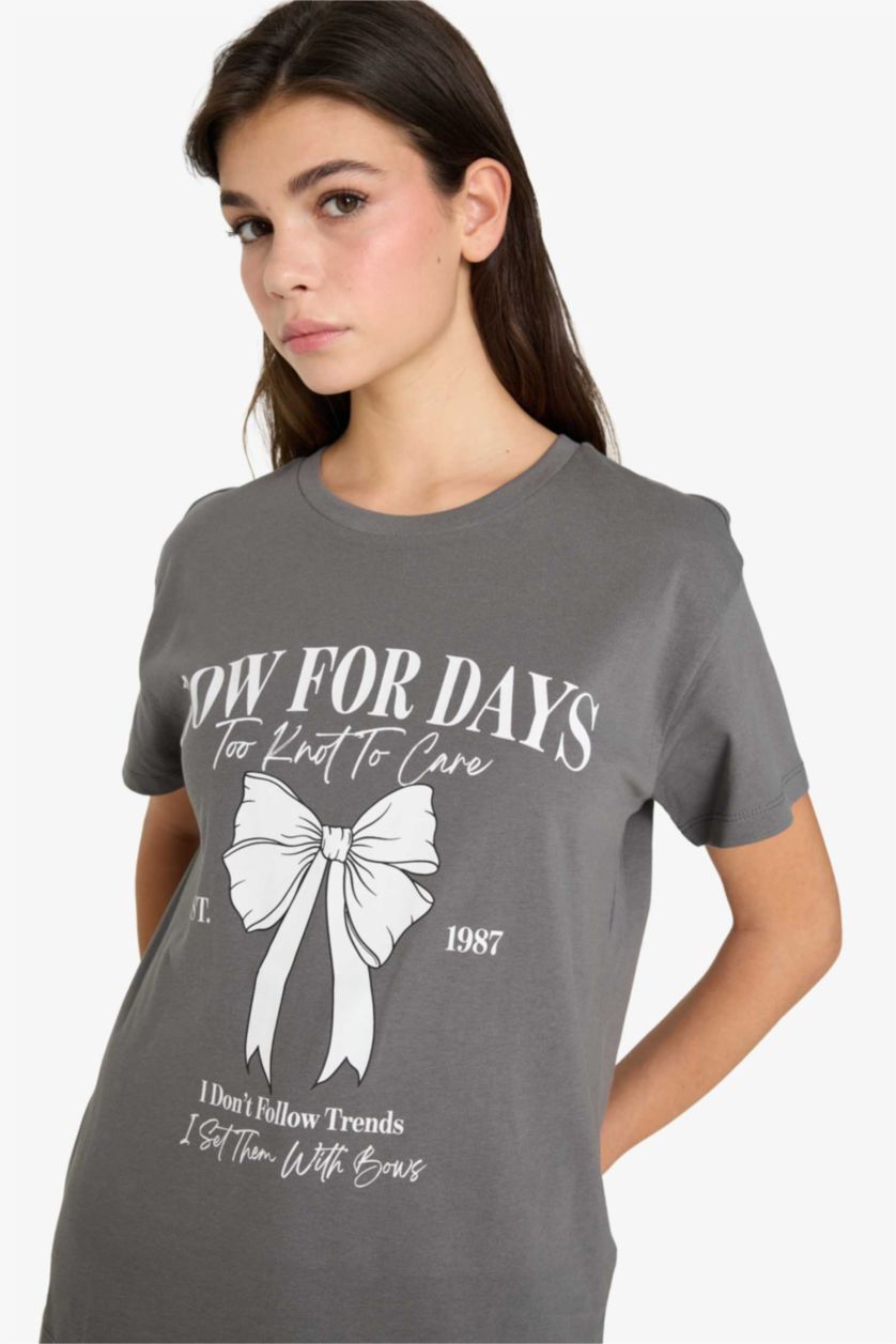 Woman Grey Oversize Fit Printed Crew Neck Short Sleeve T-shirt