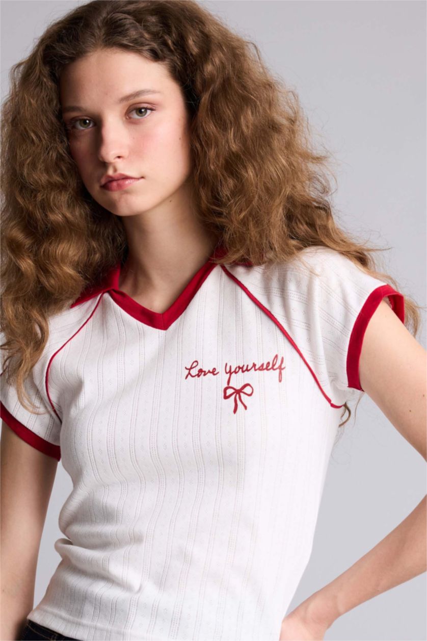 نساء اوف وايت Woman Short Sleeve T-Shirt