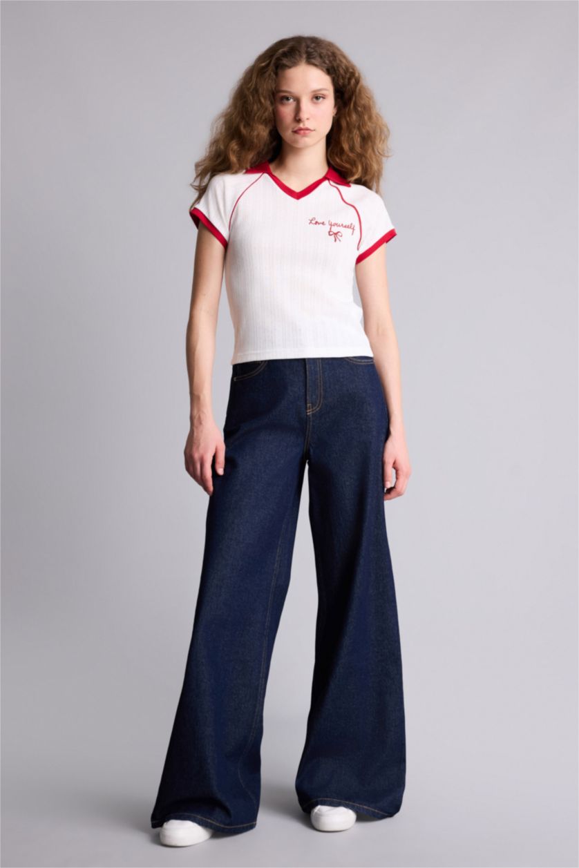 نساء اوف وايت Woman Short Sleeve T-Shirt