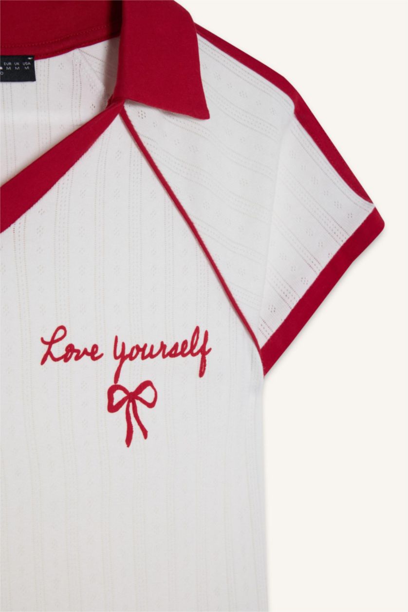 نساء اوف وايت Woman Short Sleeve T-Shirt