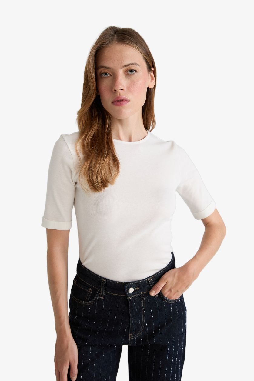 نساء بيج فاتح Slim Fit Crew Neck Ribbed Camisole T-Shirt