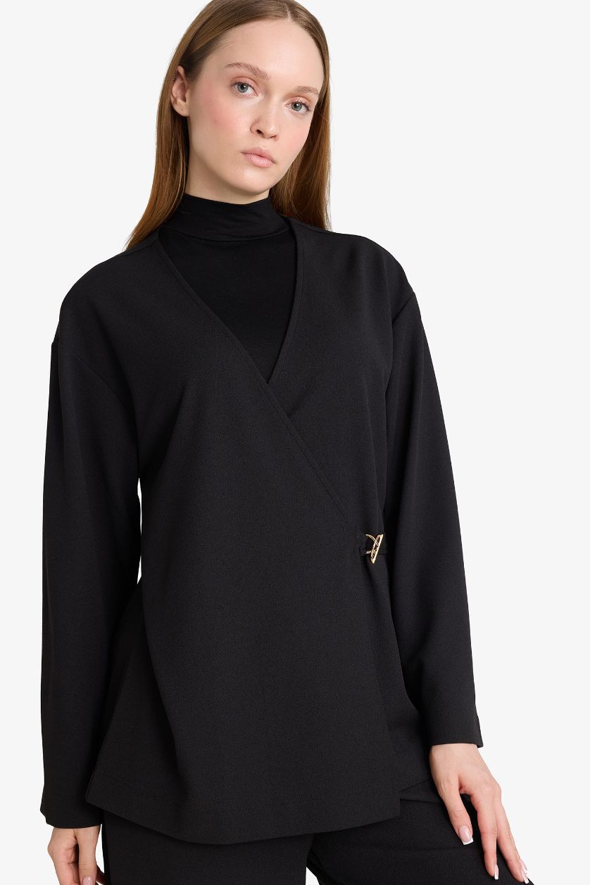 Woman Black Regular Fit Crepe Long Sleeve Tunic