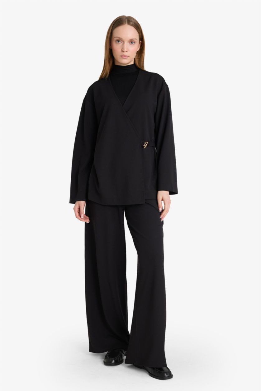 Woman Black Regular Fit Crepe Long Sleeve Tunic