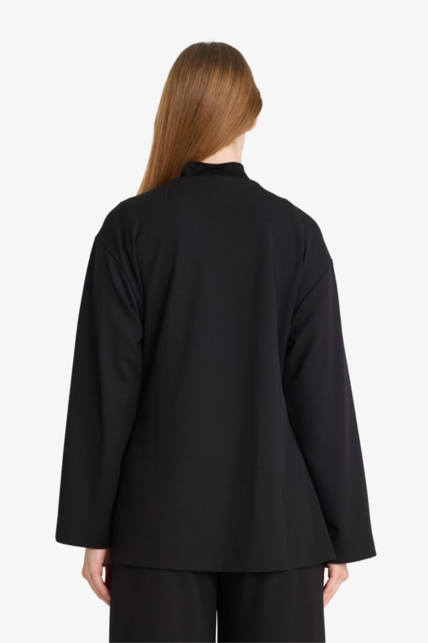 Woman Black Regular Fit Crepe Long Sleeve Tunic