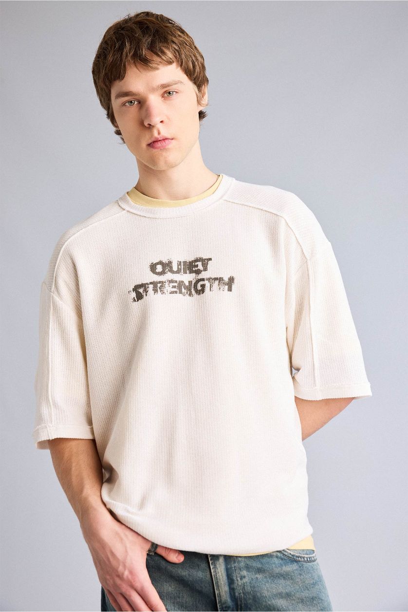 MAN Ecru 100% Cotton Boxy Fit Printed T-shirt