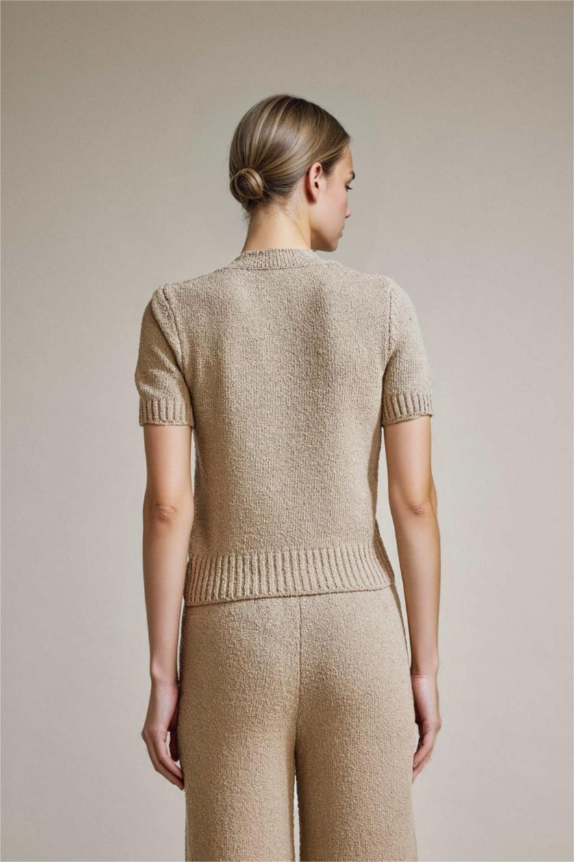 Kadın Açık Gri Yarım Balıkçı Yaka Kısa Kollu Triko Kazak