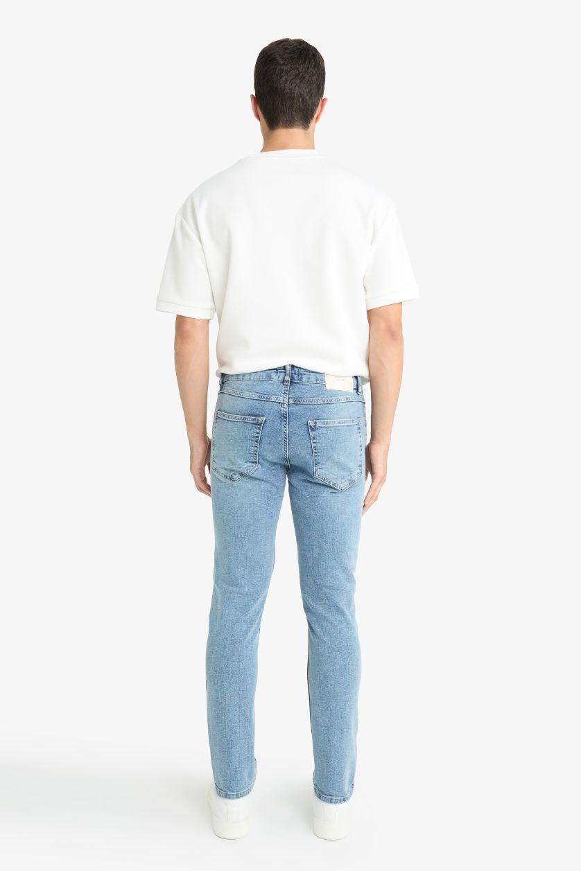 رجال أزرق فاتح بنطرون جينز بيدرو سليم فيت بخصر عالي