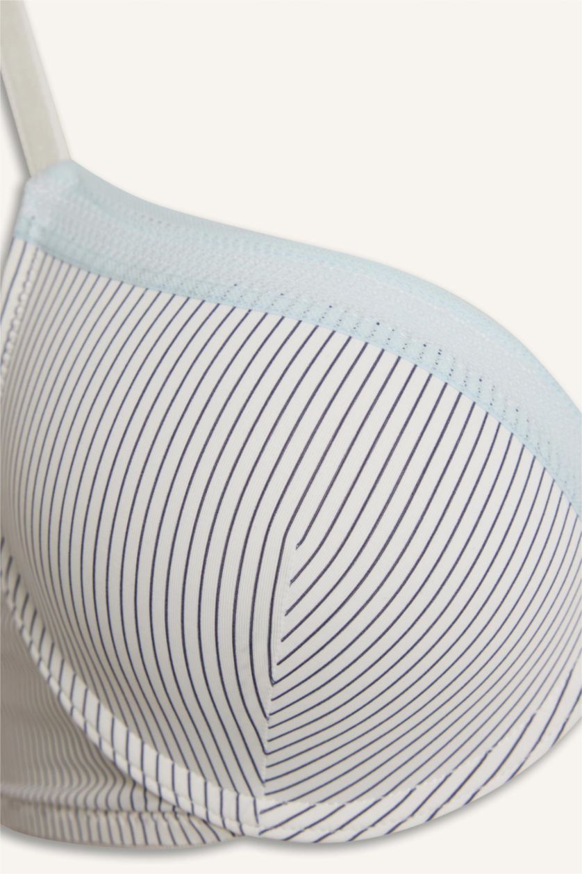 Woman White Fall in Love With Lace With Pad Bra