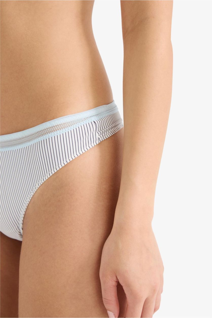 Woman White Micro Slip Panty