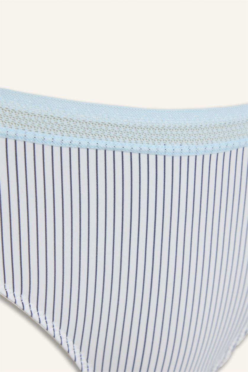 Woman White Micro Slip Panty