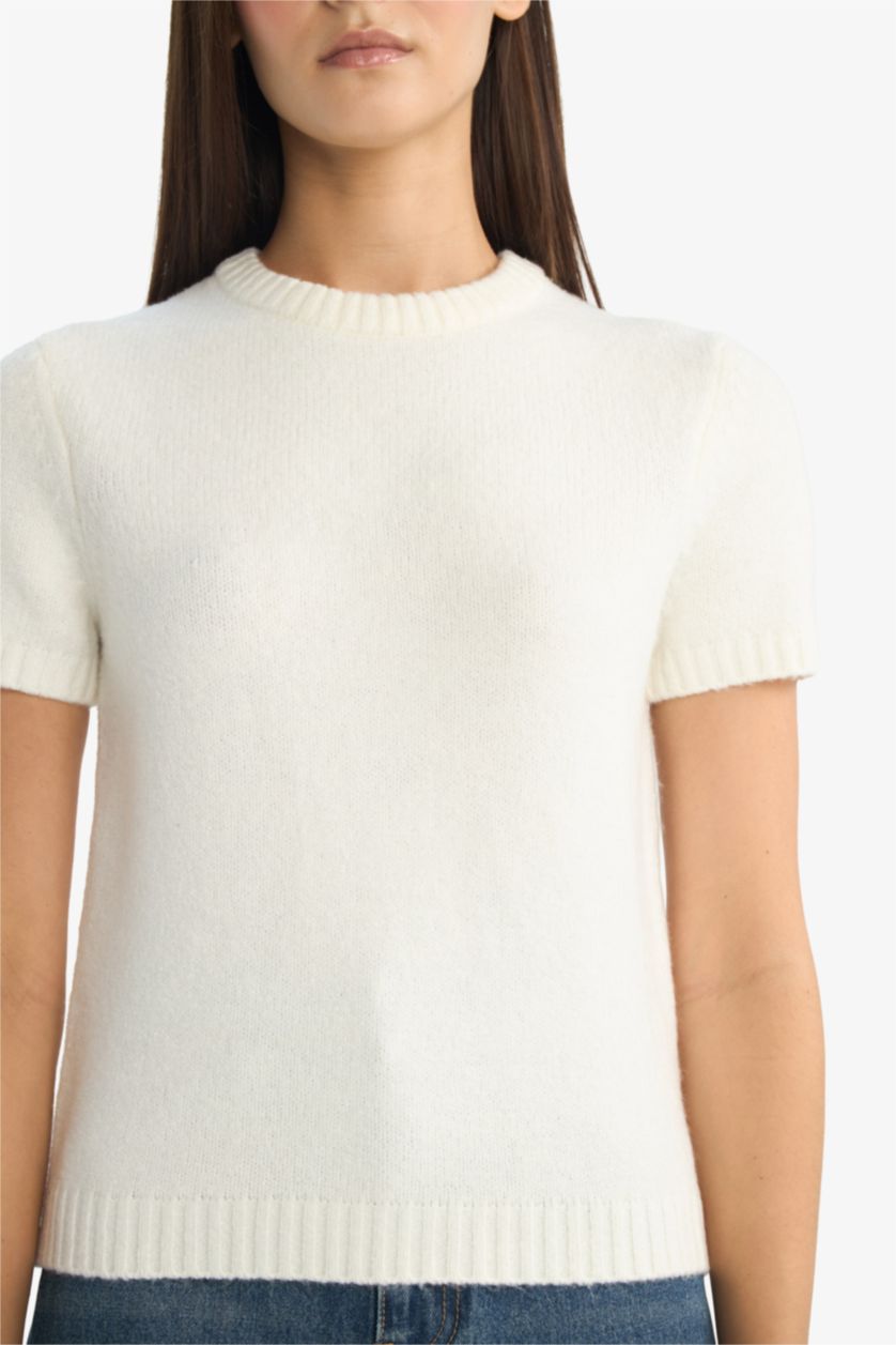 Woman Ecru Slim Fit Crew Neck Pullover