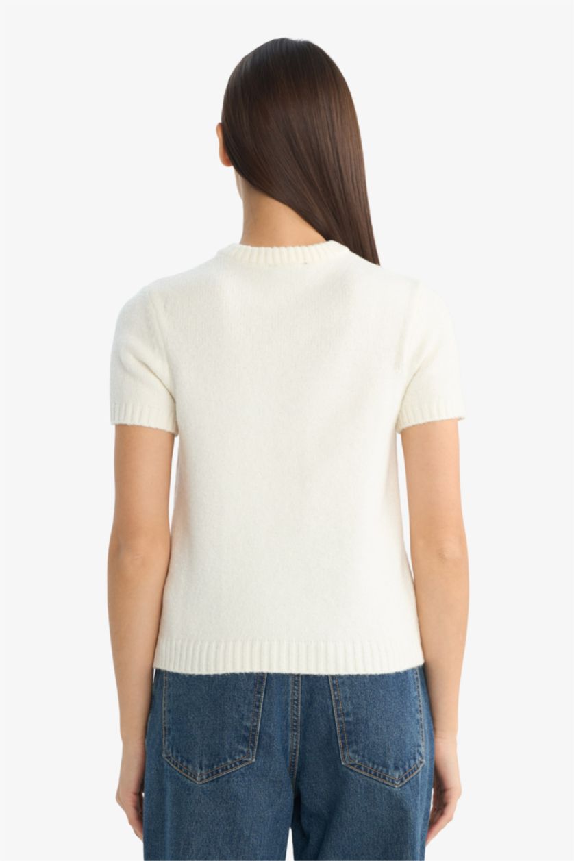 Woman Ecru Slim Fit Crew Neck Pullover