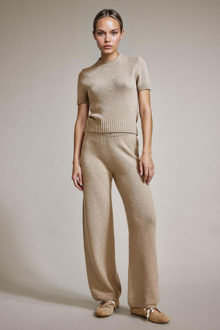 Woman Light Grey Relax Fit Normal Waist Straight Leg Trousers