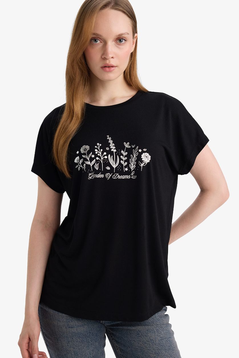 Woman Black Crew Neck Printed Short Sleeve T-Shirt