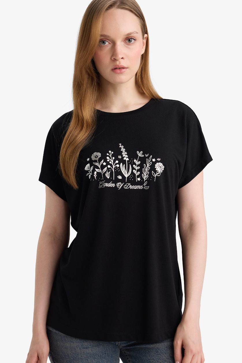 Woman Black Crew Neck Printed Short Sleeve T-Shirt