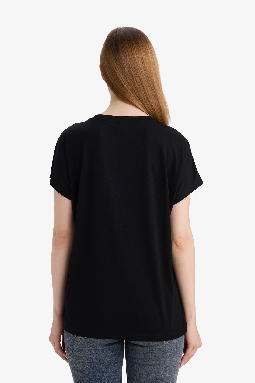 Woman Black Crew Neck Printed Short Sleeve T-Shirt